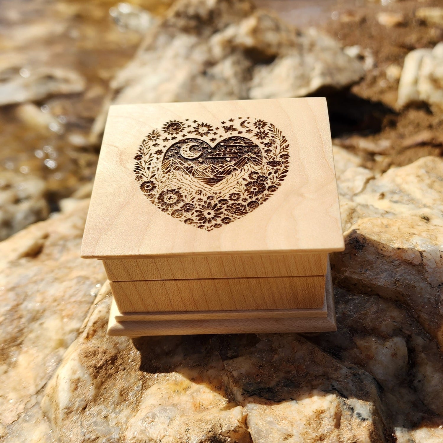 I left my heart in the mountains music box