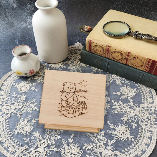 Personalized Small Wind-Up Music Box – Teddy Bear Picnic Engraving
