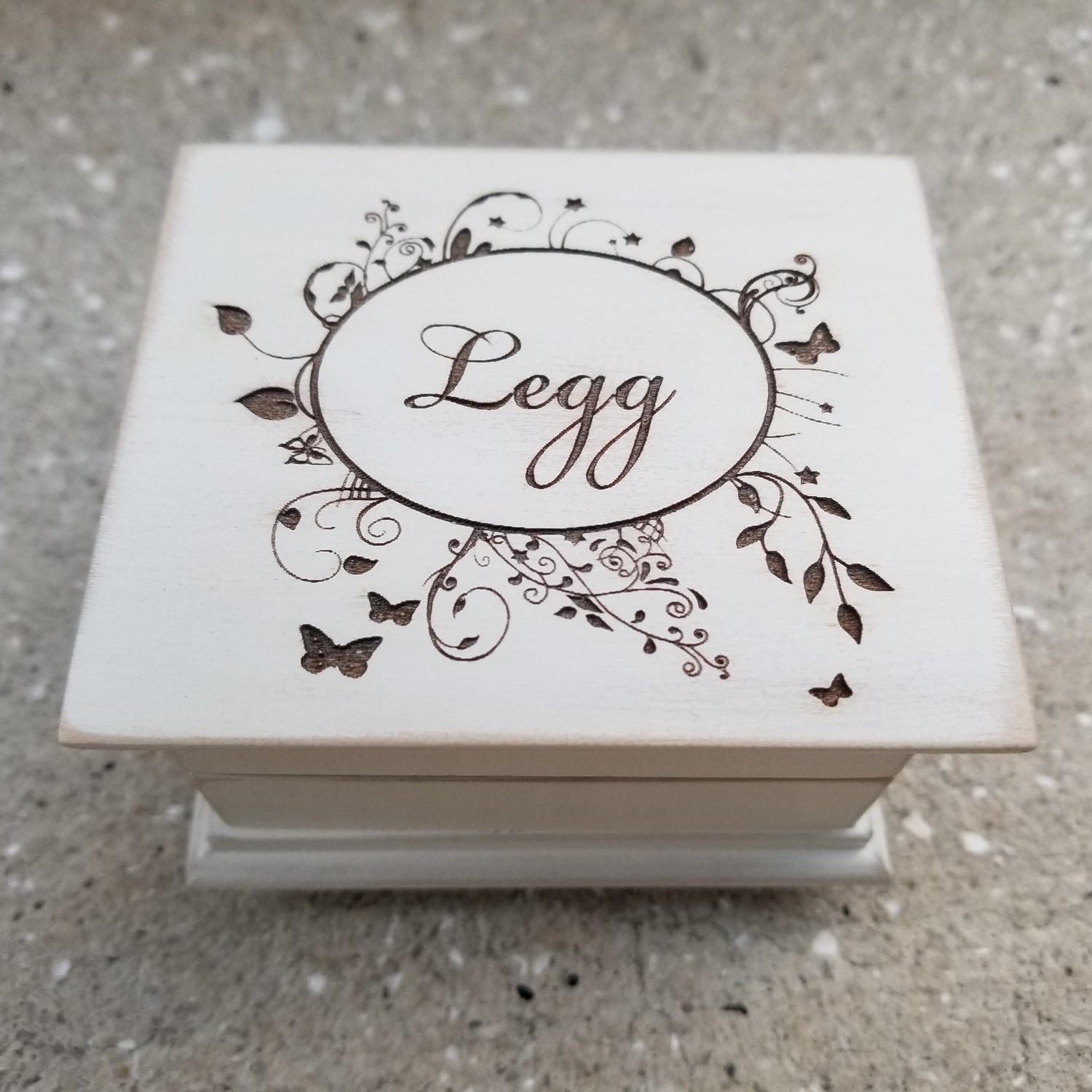 music box with name engraved on top, choose color and song
