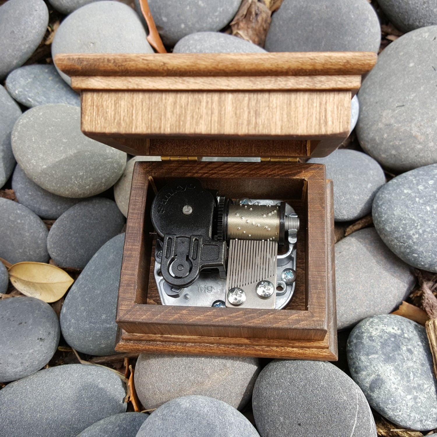 Music box open lid music box movement inside,, choose your song