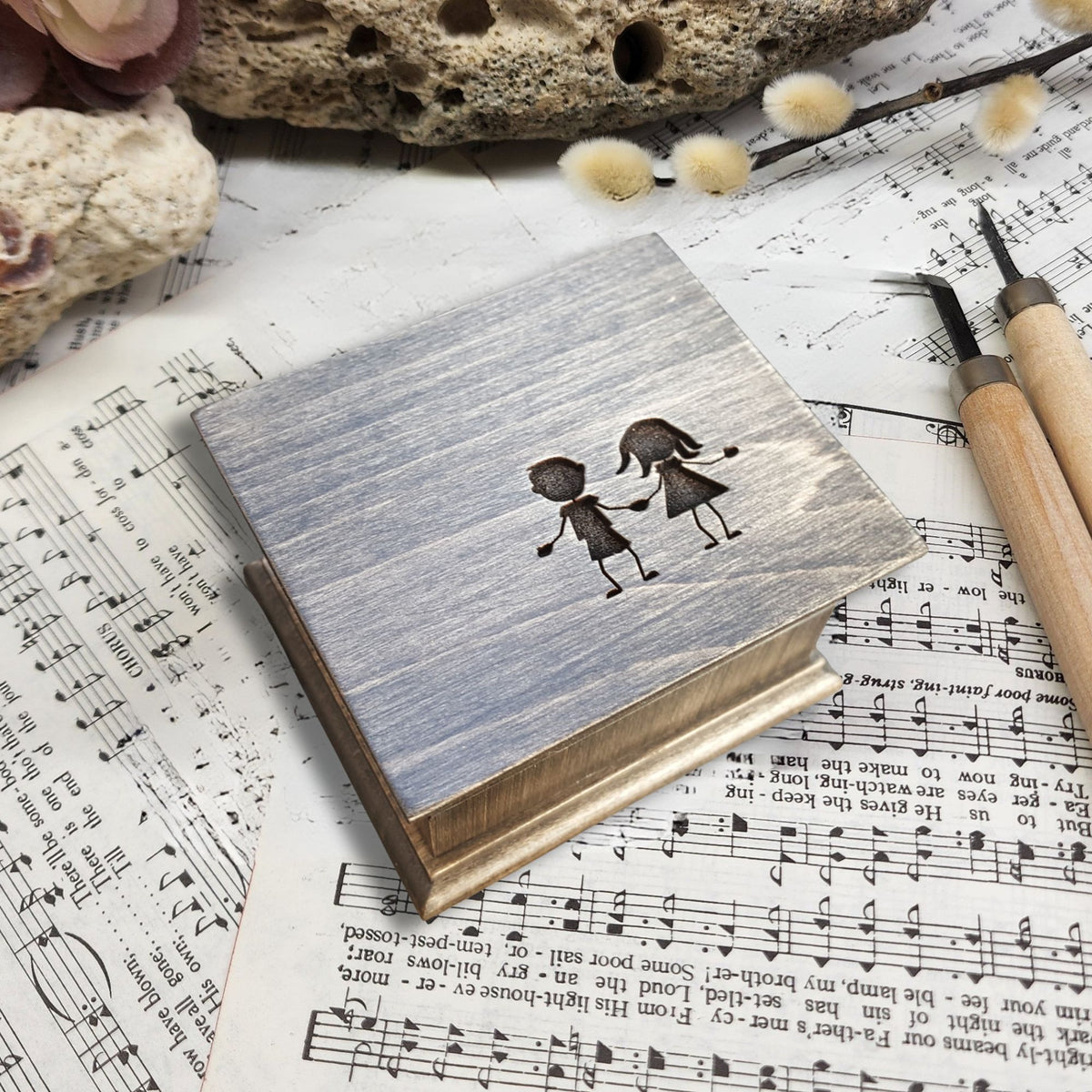 Personalized Children Holding Hands Music Box – A Childhood Keepsake