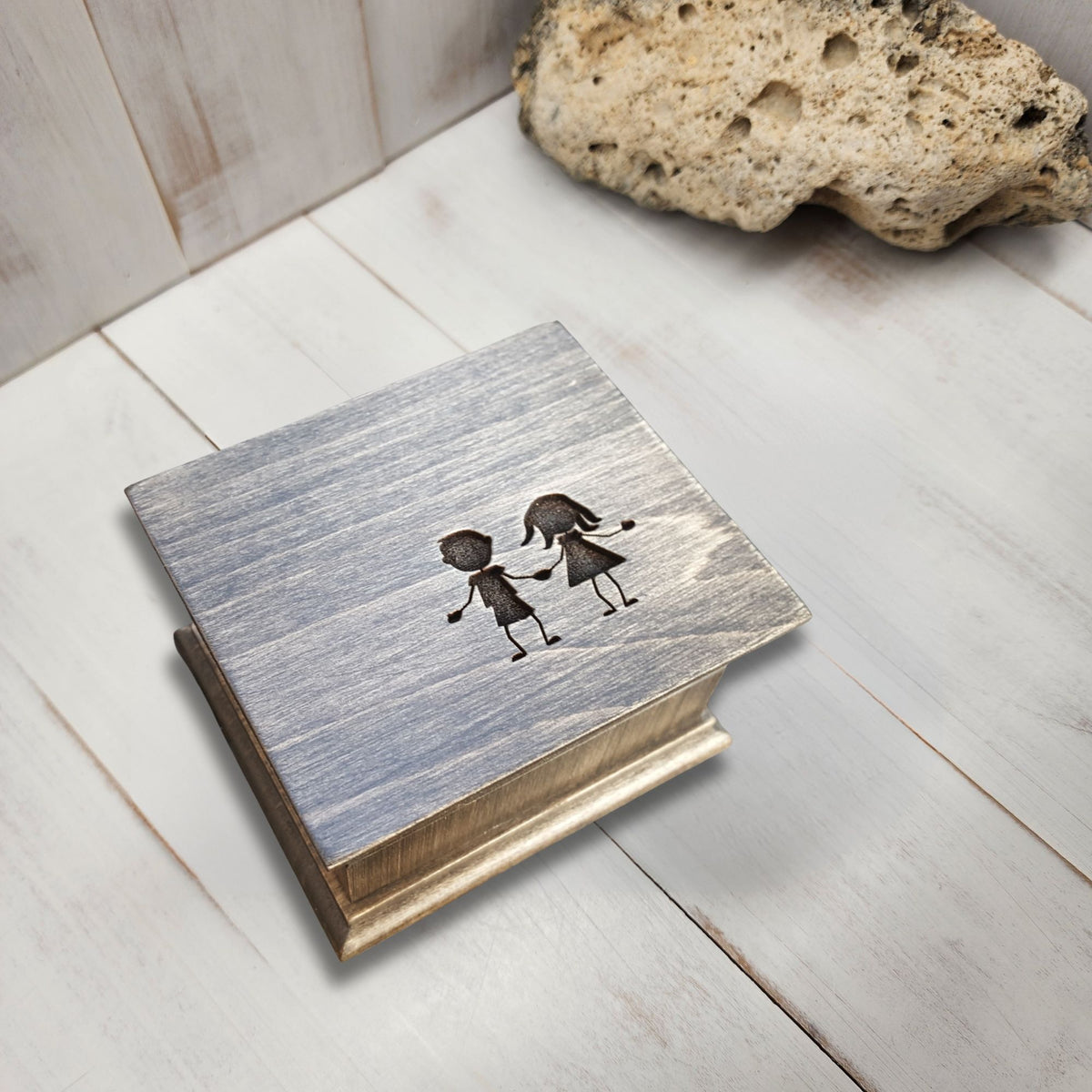 Personalized Children Holding Hands Music Box – A Childhood Keepsake