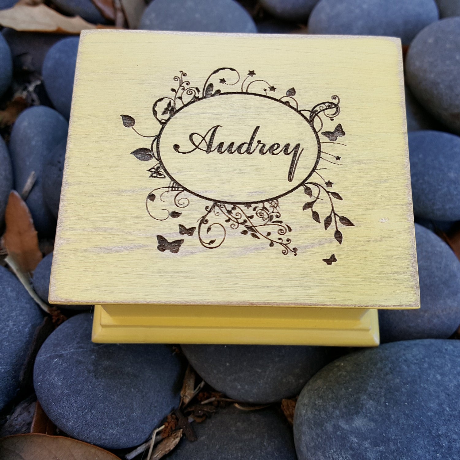 music box with name engraved on top, choose color and song