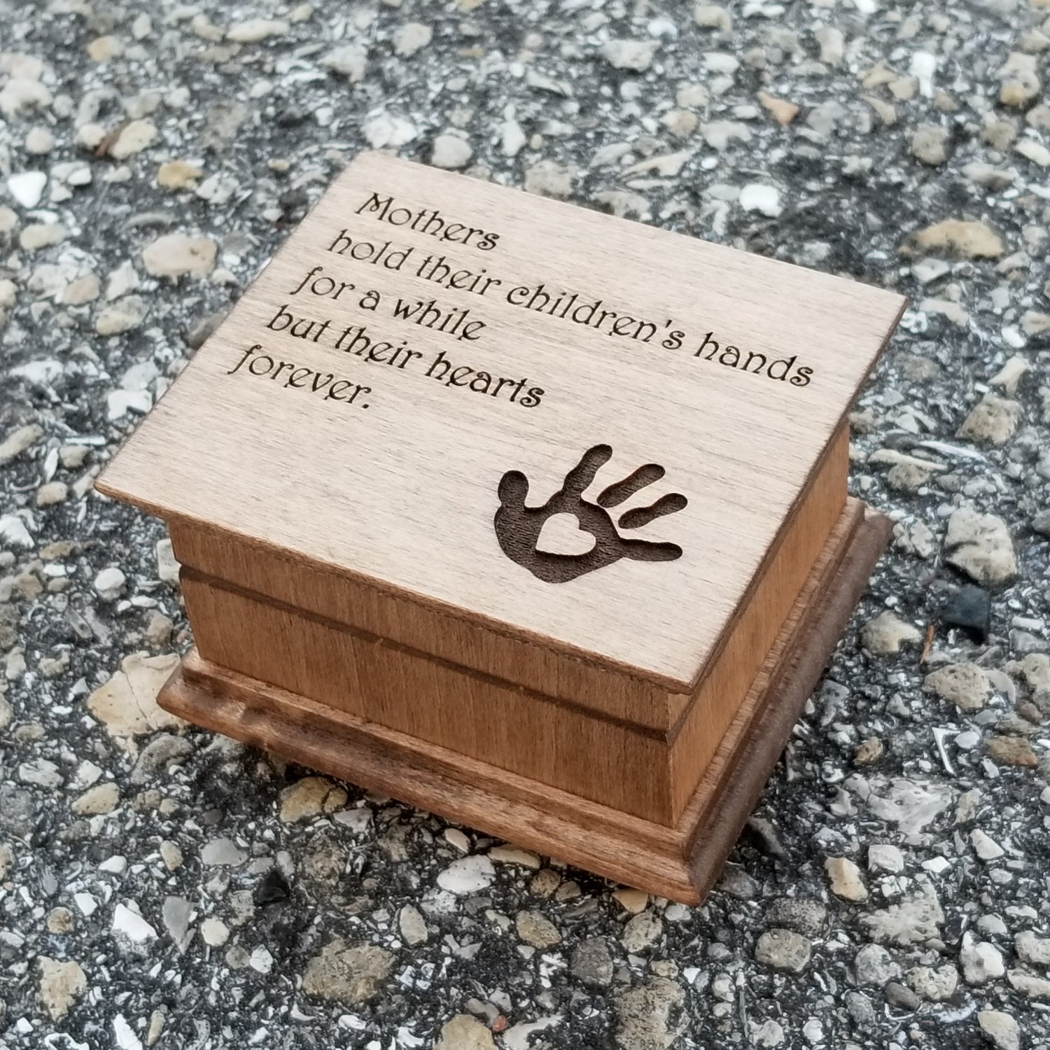 music box engraved with Mom quote, perfect gift for Mother's day or Christmas for Mom
