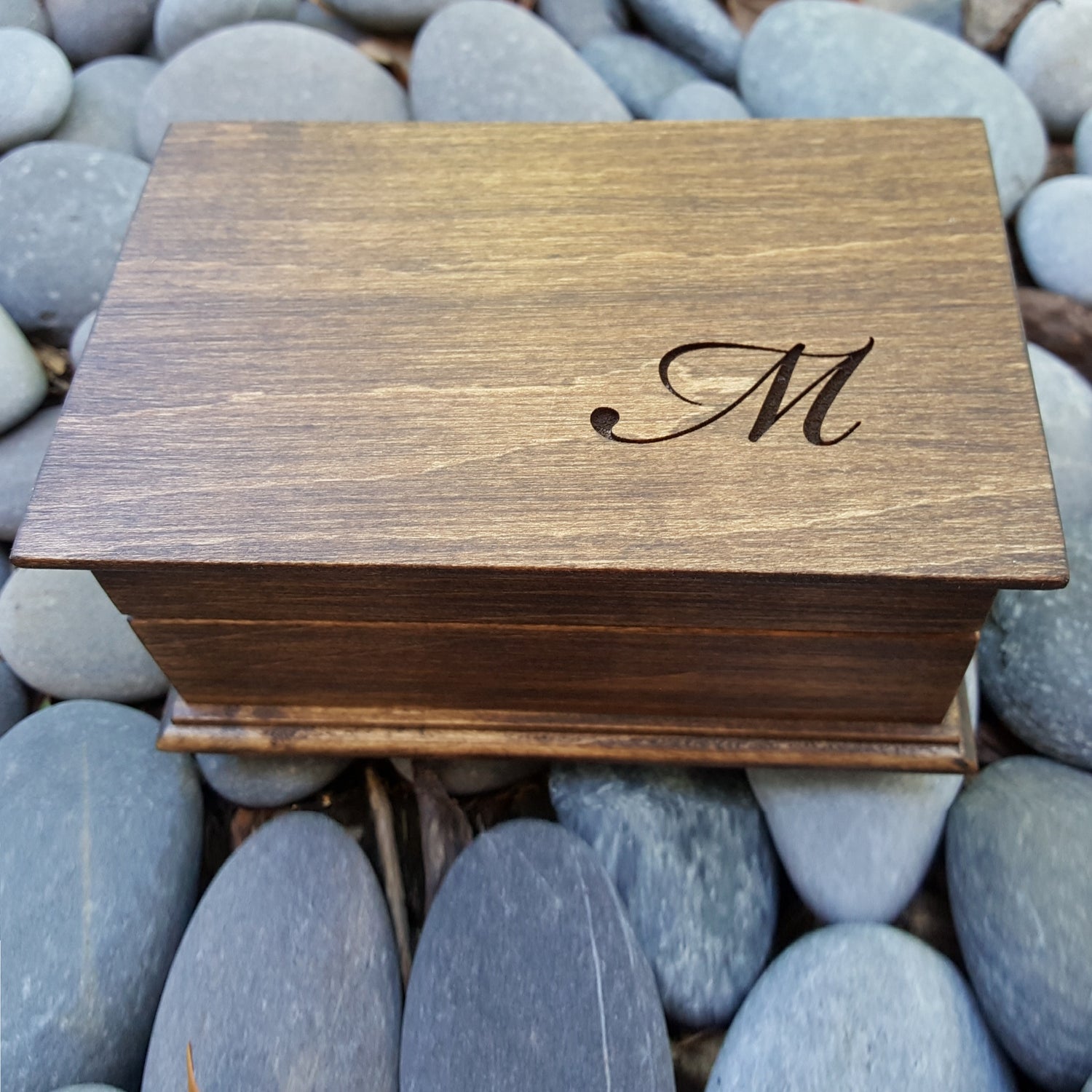monogrammed jewelry box made with maple wood, choose color and song