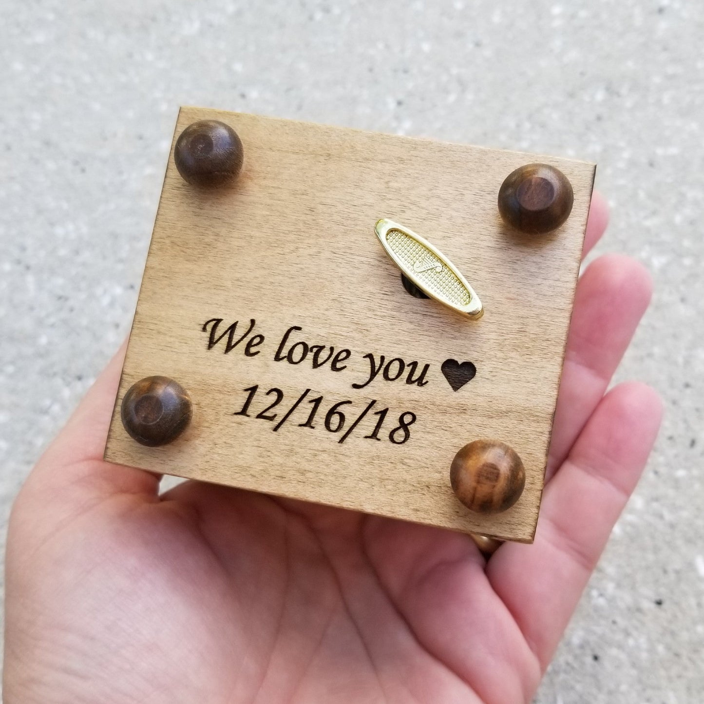 Music box Custom engraved with your personalized message, choose color and song