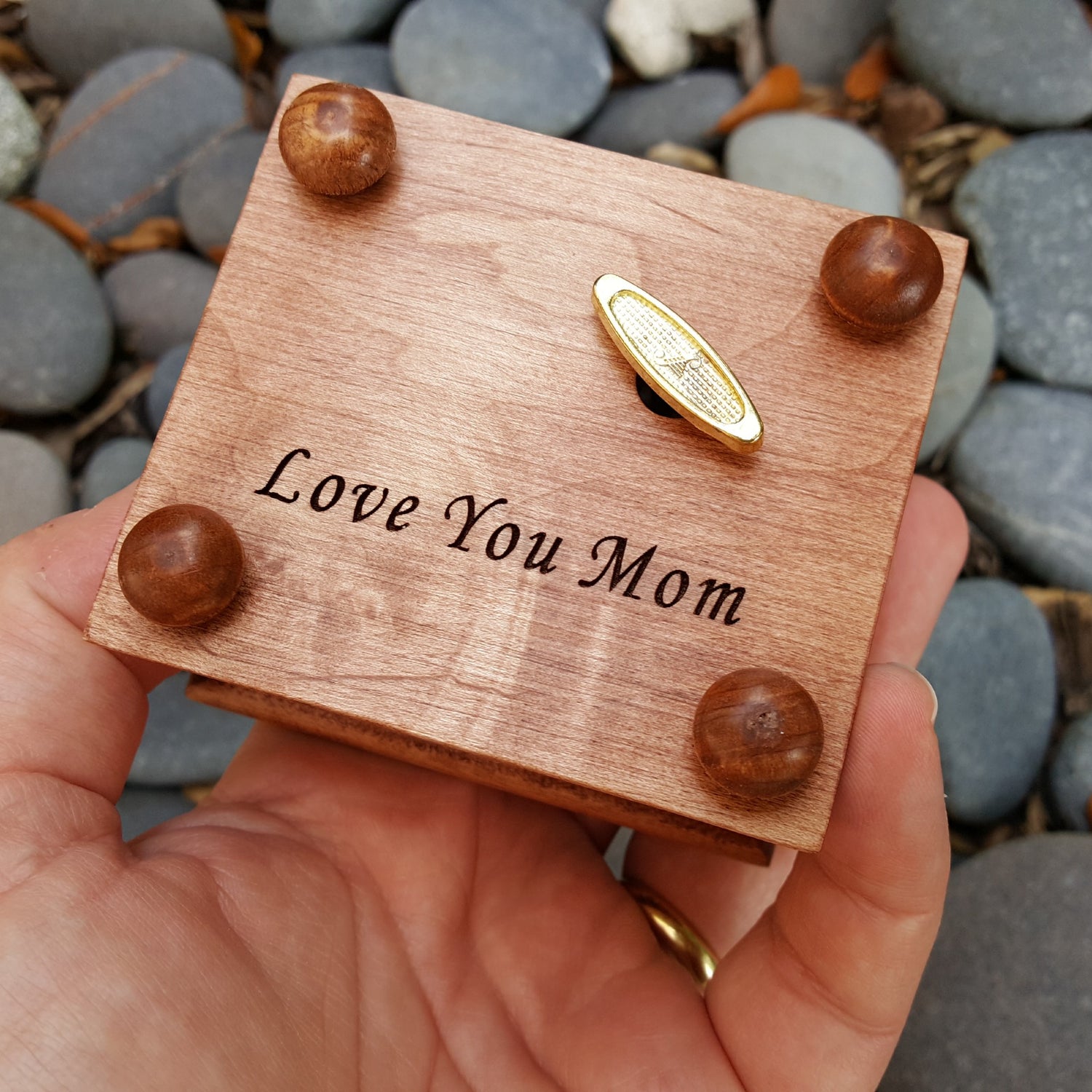 Music box personalized engraving Love You Mom
