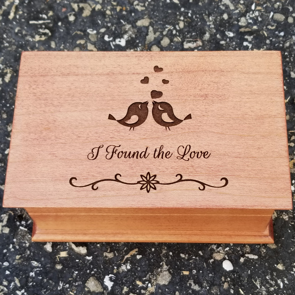 love birds jewelry box playing music