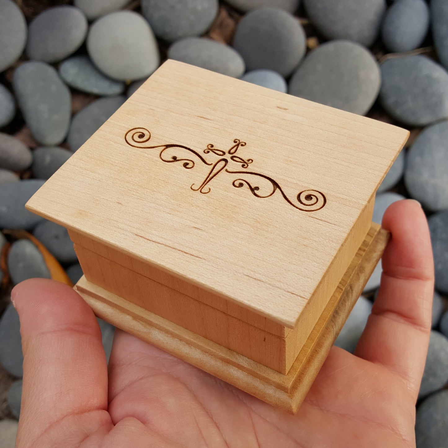 Christian Music box, with cross engraving custom-made with your choice of color and song, personalize