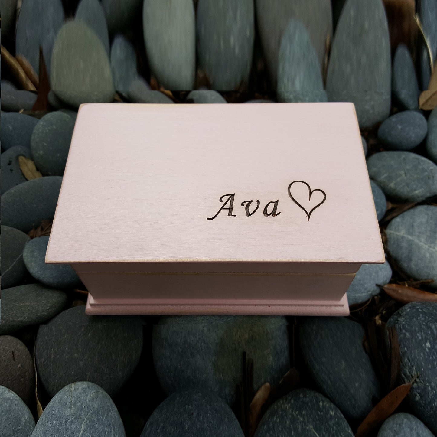 jewelry box with name and heart engraved on top, choose color and song, personalize