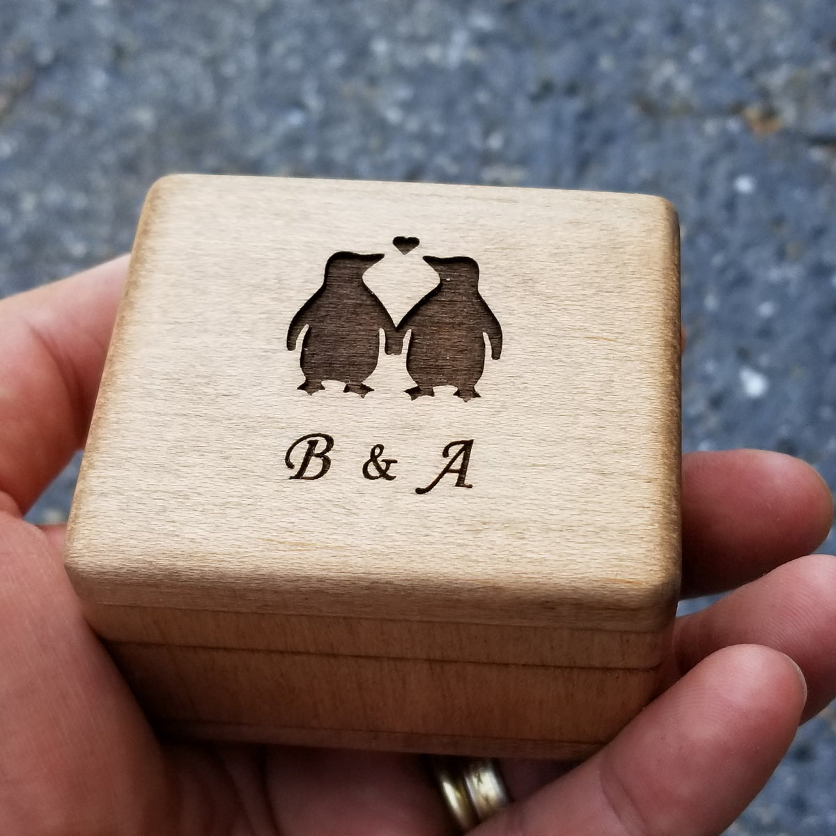 love penguins ring holder